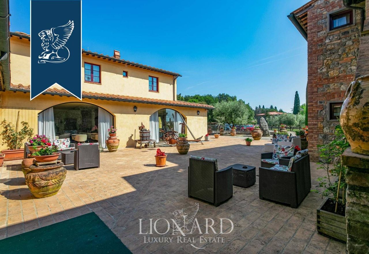 Отель, гостиница в Сан-Джиминьяно, Италия, 3 000 м² - фото 10