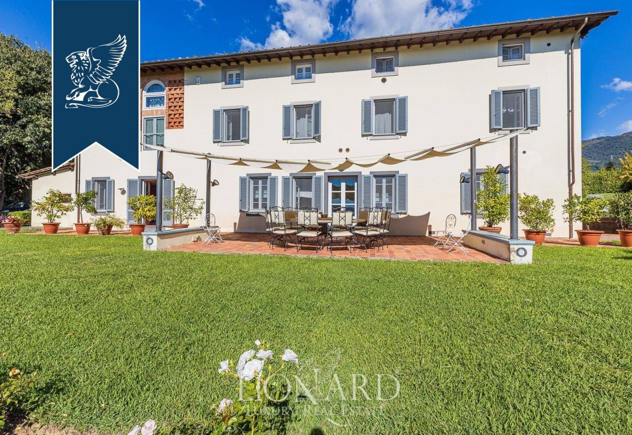 Вилла в Капаннори, Италия, 900 м² - фото 10