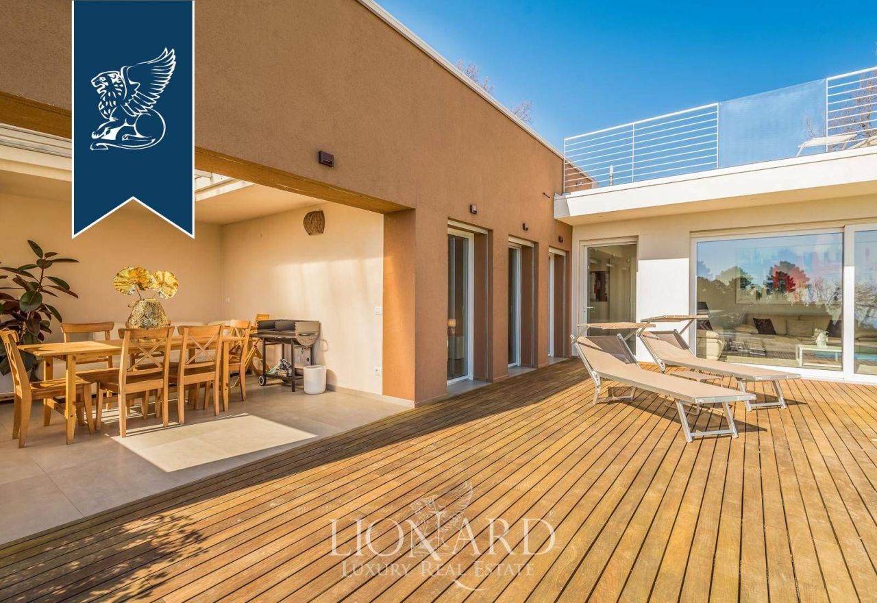 Вилла в Массарозе, Италия, 250 м² - фото 10