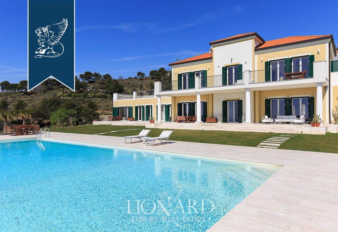 Вилла в Империи, Италия, 800 м² - фото 10