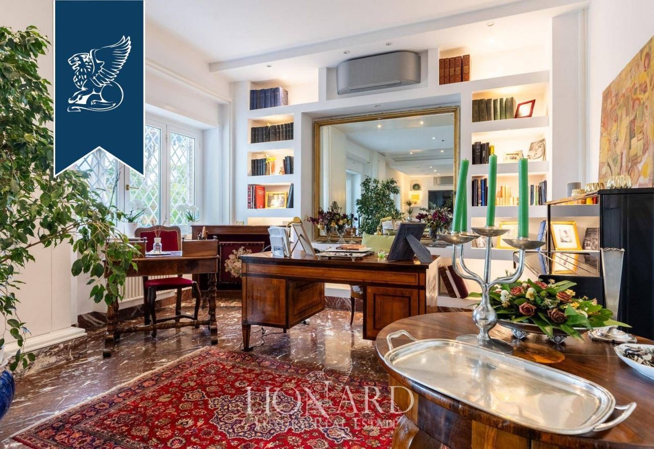 Вилла в Риме, Италия, 330 м² - фото 10