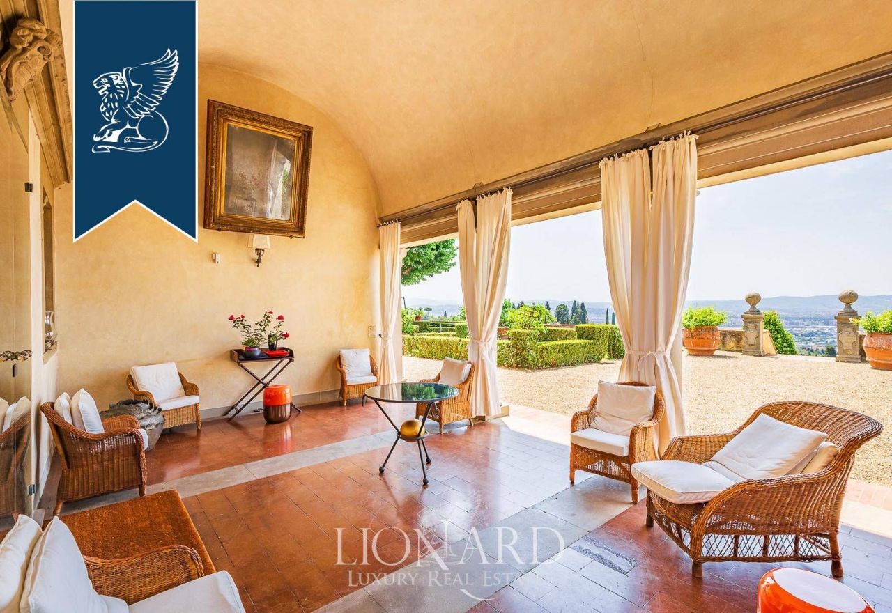 Вилла во Флоренции, Италия, 1 300 м² - фото 10