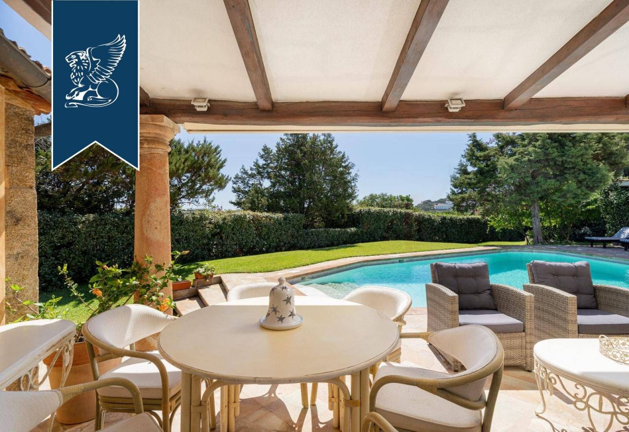 Вилла в Порто Черво, Италия, 320 м² - фото 10