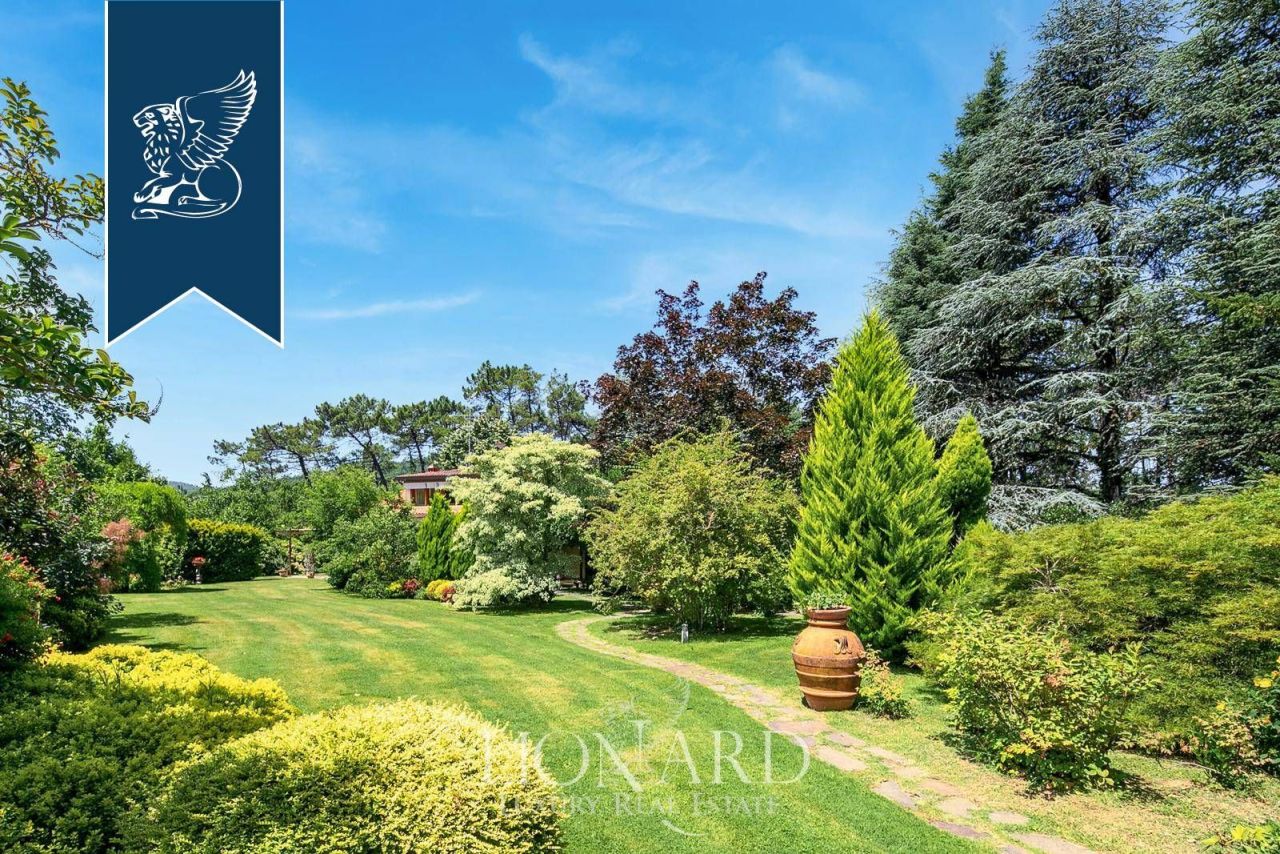 Вилла в Ареццо, Италия, 400 м² - фото 10