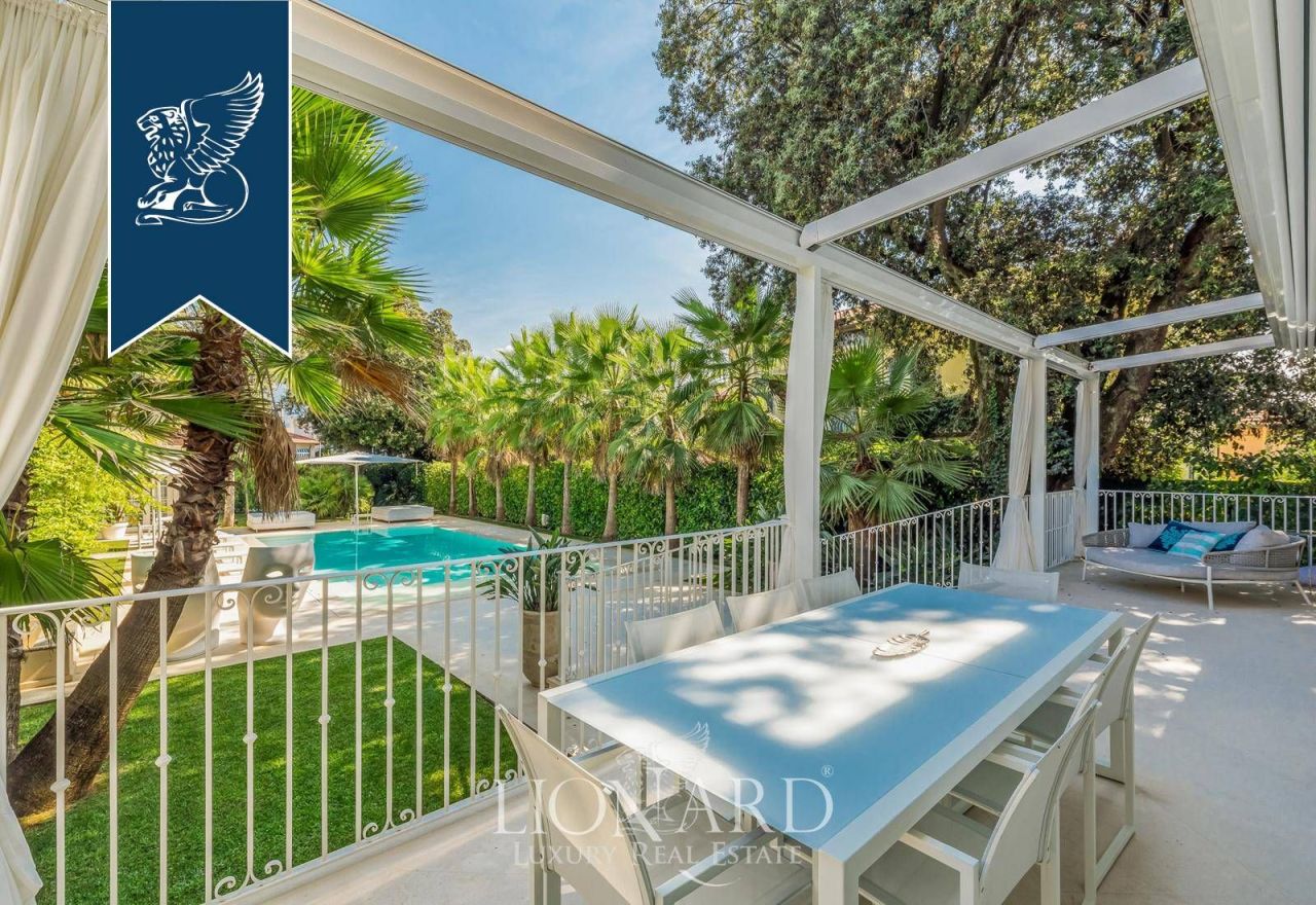 Вилла в Пьетрасанте, Италия, 350 м² - фото 10