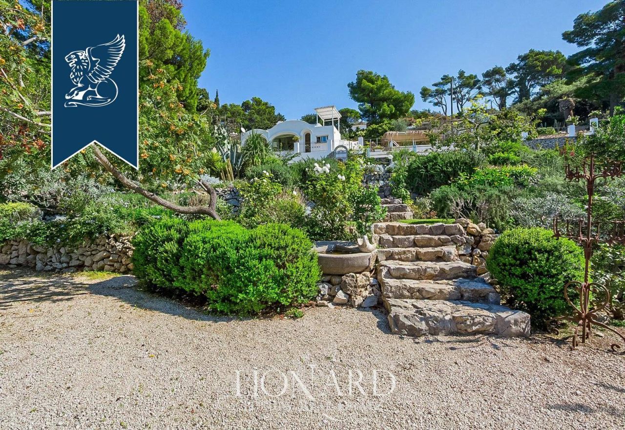 Вилла в Неаполе, Италия, 300 м² - фото 10