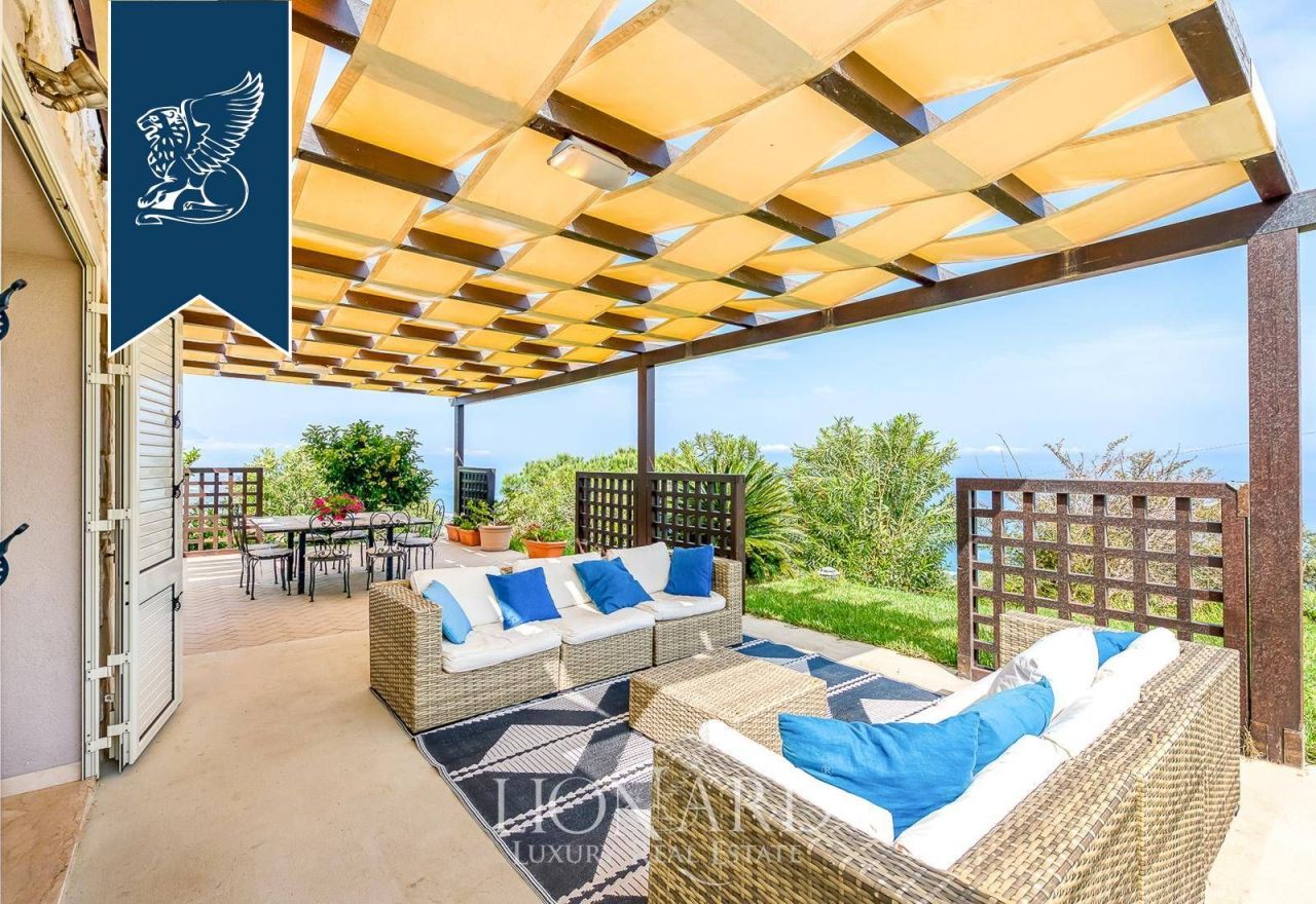 Вилла в Чефалу, Италия, 262 м² - фото 10