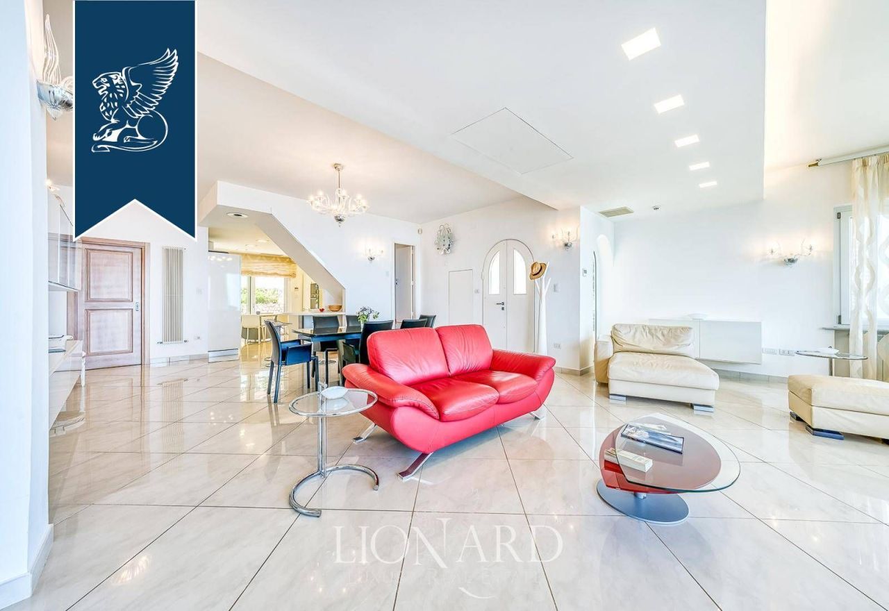 Вилла в Неаполе, Италия, 430 м² - фото 10