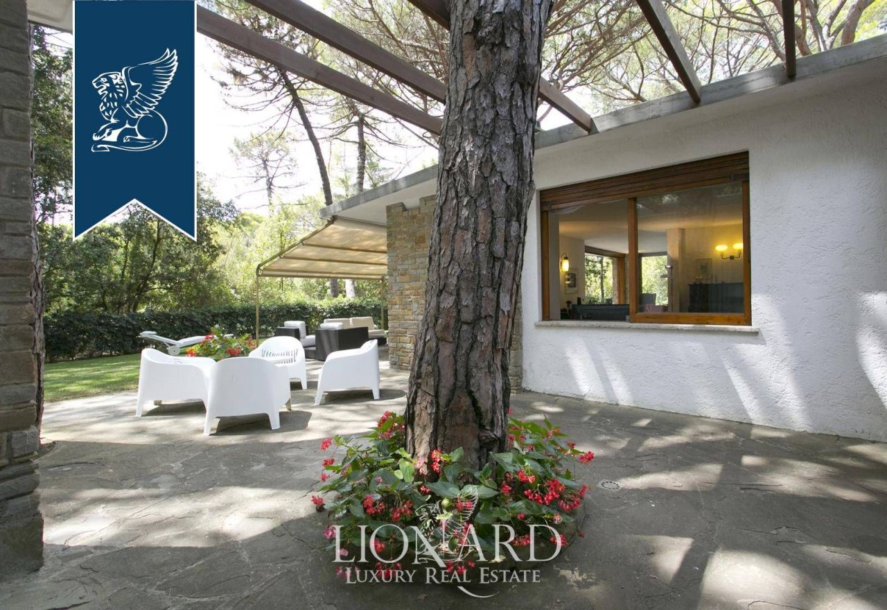 Вилла в Кастильоне-делла-Пеская, Италия, 300 м² - фото 10