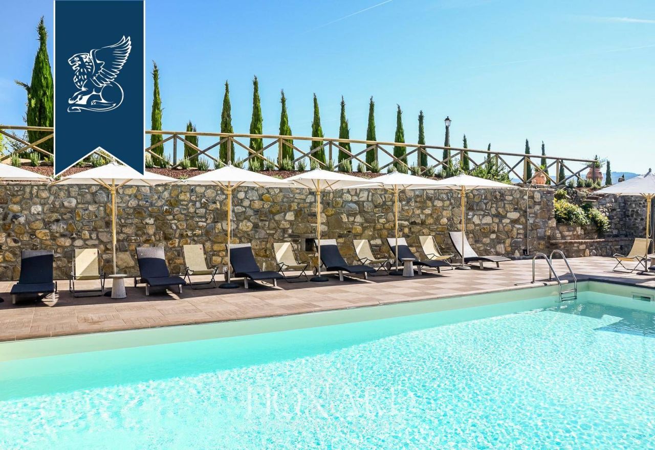 Ферма в Кастеллина-ин-Кьянти, Италия, 1 200 м² - фото 10