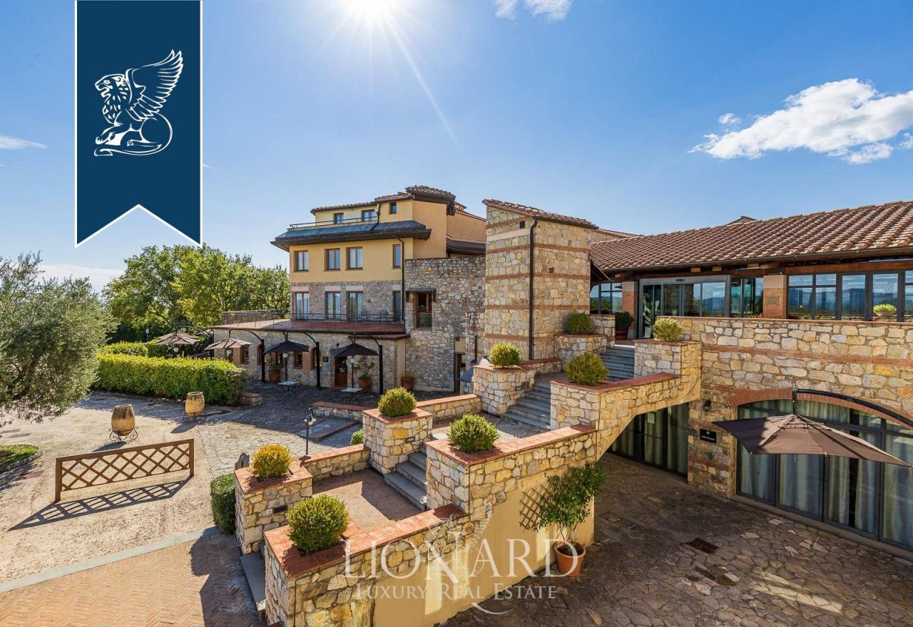 Отель, гостиница в Сиене, Италия, 5 455 м² - фото 10