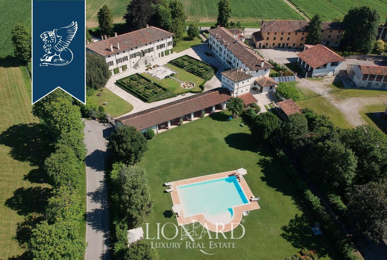 Вилла в Порденоне, Италия, 6 600 м² - фото 10