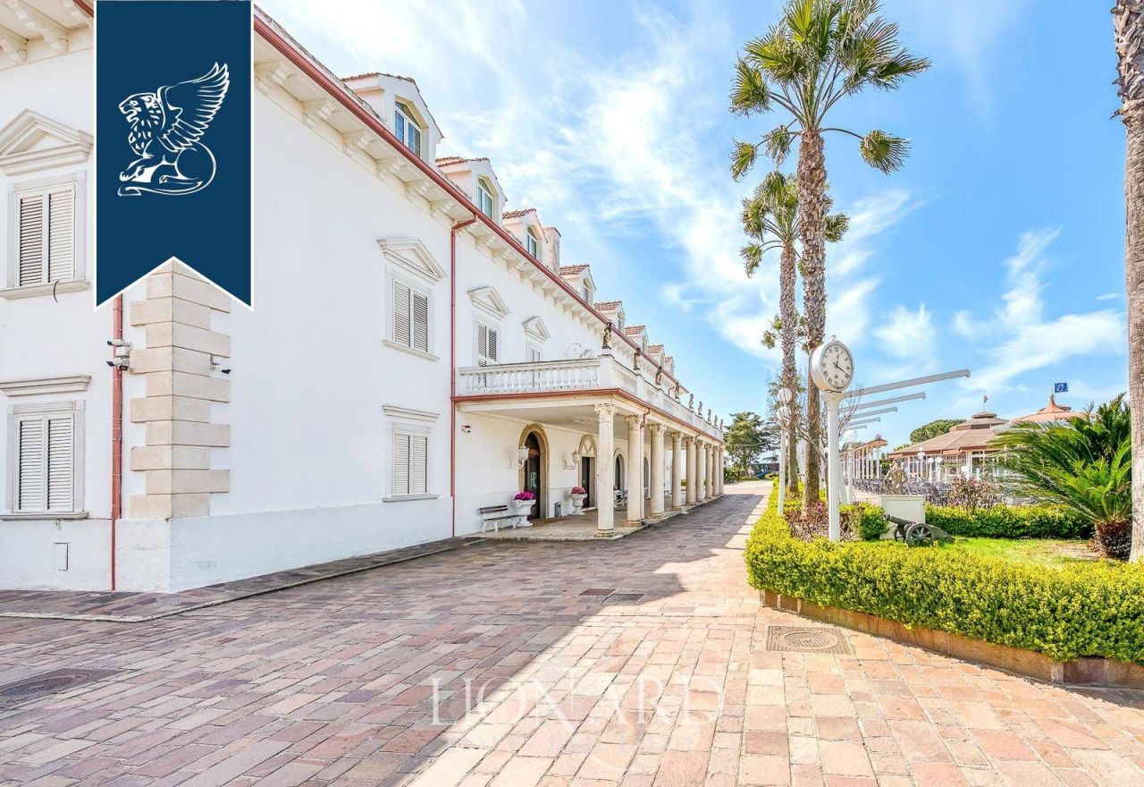 Отель, гостиница в Салерно, Италия, 1 300 м² - фото 10