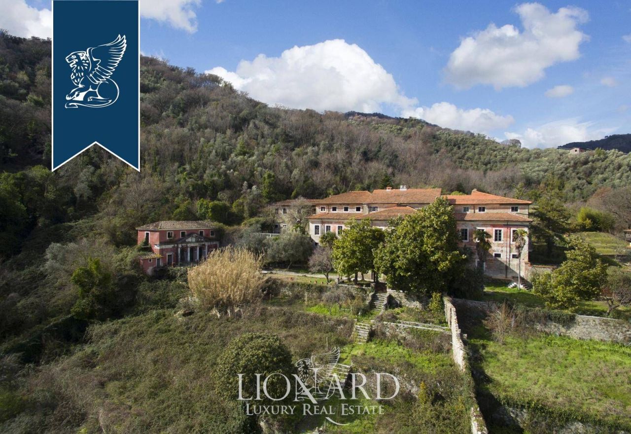 Вилла в Карраре, Италия, 2 000 м² - фото 10