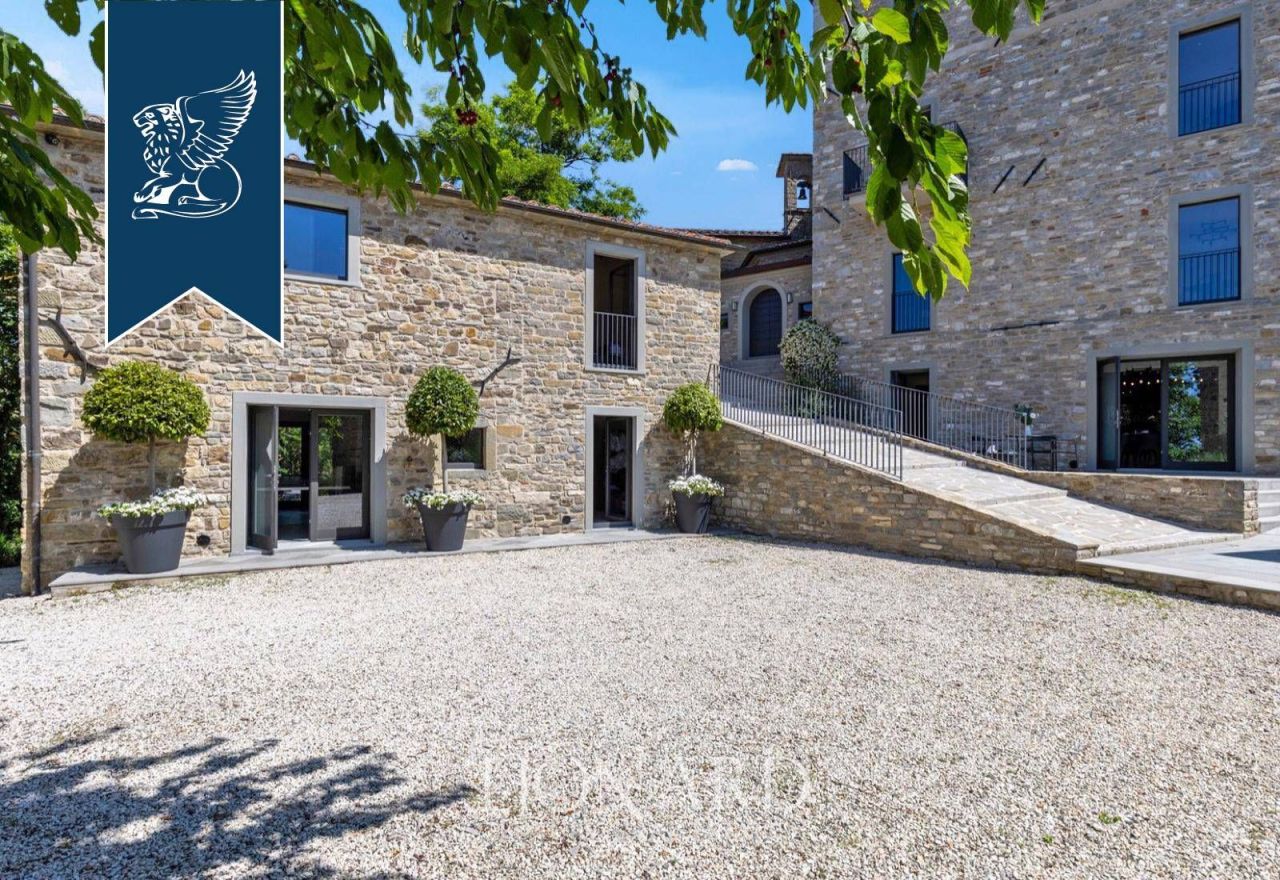 Замок в Пьеве-Санто-Стефано, Италия, 1 355 м² - фото 10