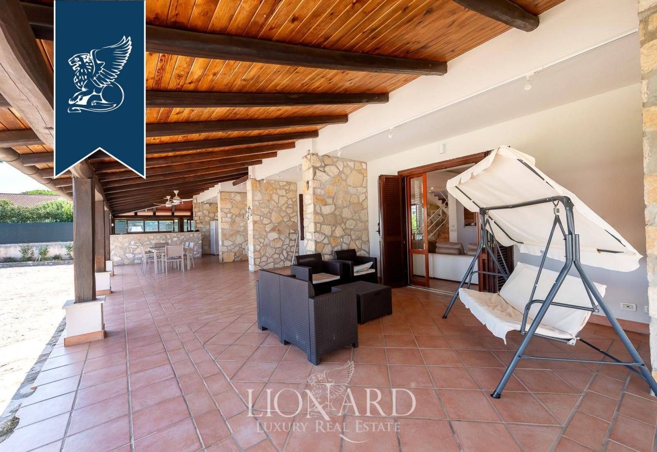 Вилла в Сан-Феличе-Чирчео, Италия, 600 м² - фото 10