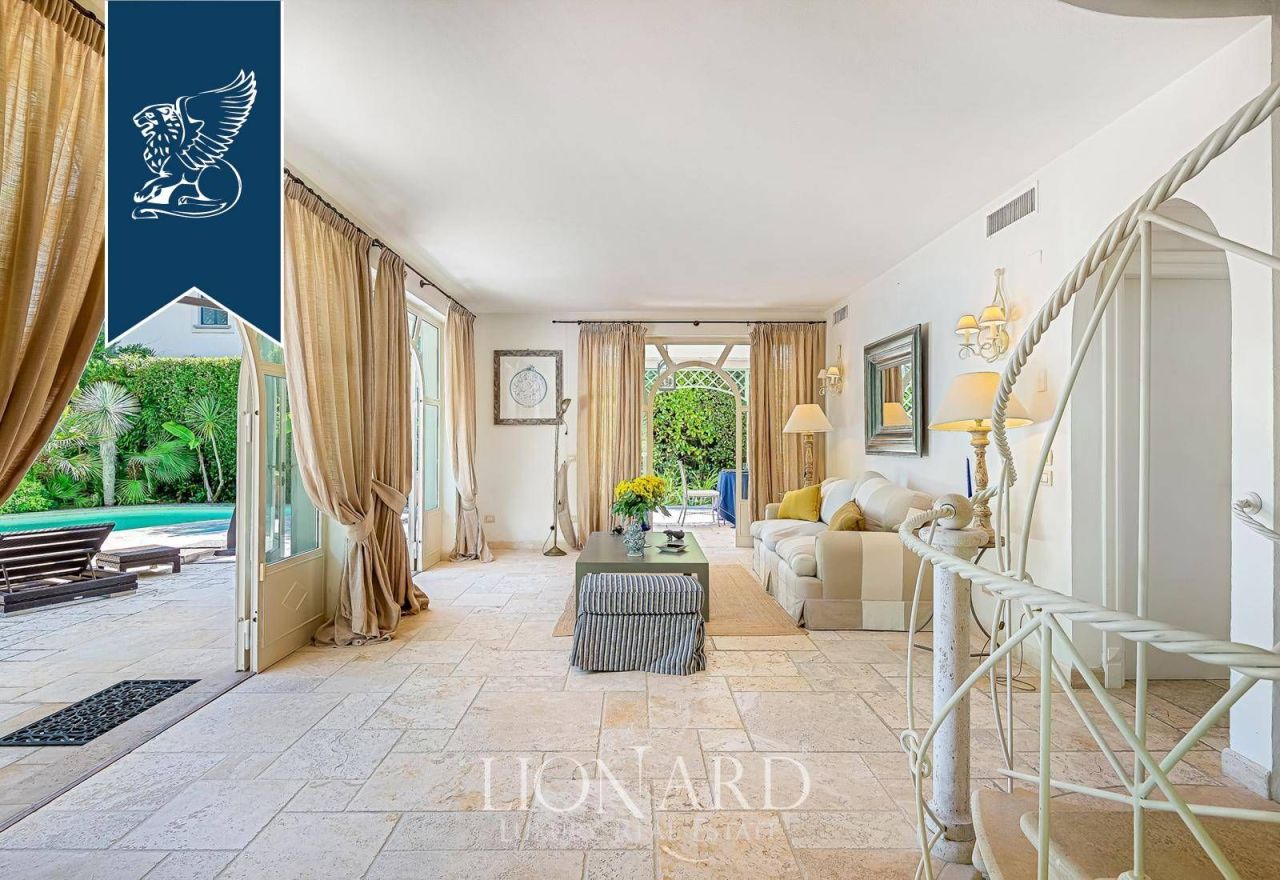 Вилла в Форте деи Марми, Италия, 400 м² - фото 10