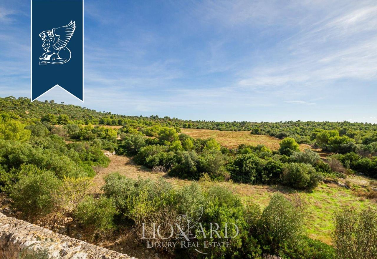 Ферма в Таранто, Италия, 1 200 м² - фото 10