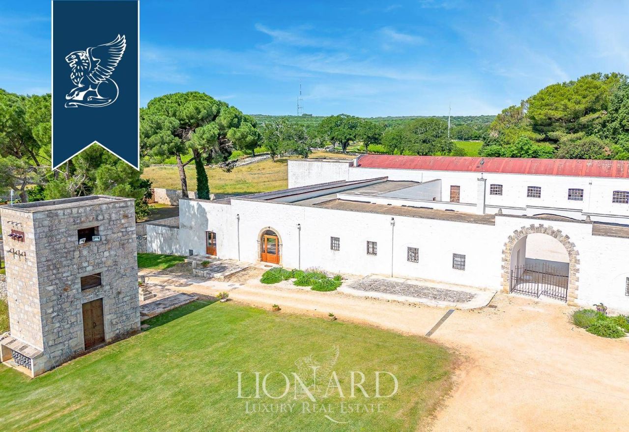 Вилла в Таранто, Италия, 3 850 м² - фото 10