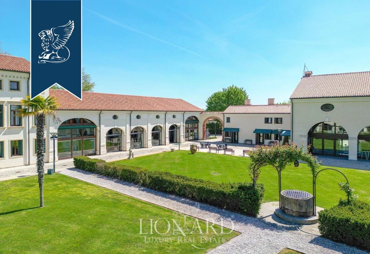 Вилла в Падуе, Италия, 3 200 м² - фото 10