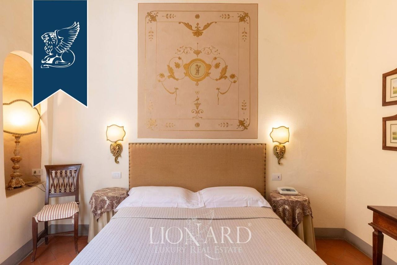 Отель, гостиница в Кортоне, Италия, 1 500 м² - фото 10