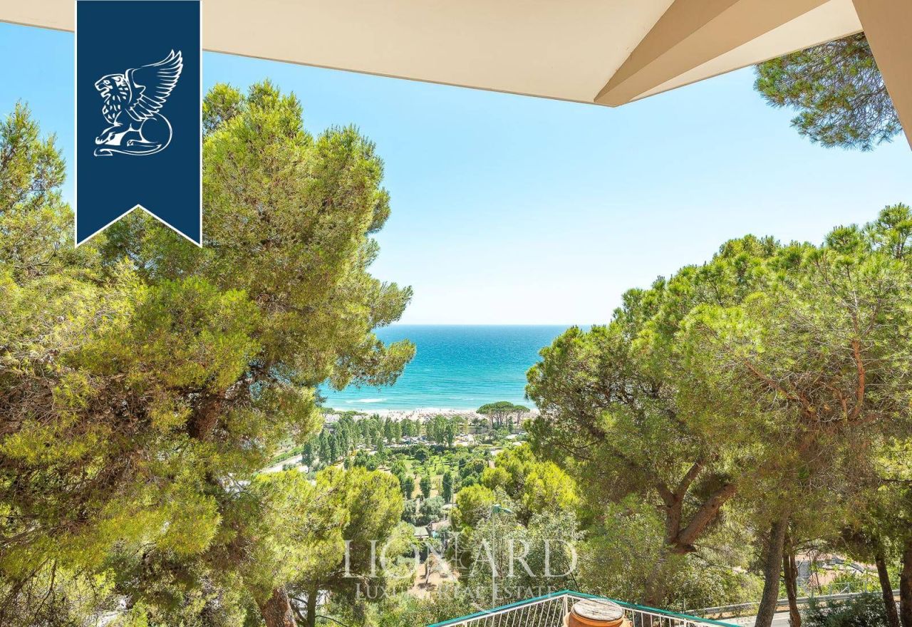 Вилла в Сперлонге, Италия, 615 м² - фото 9