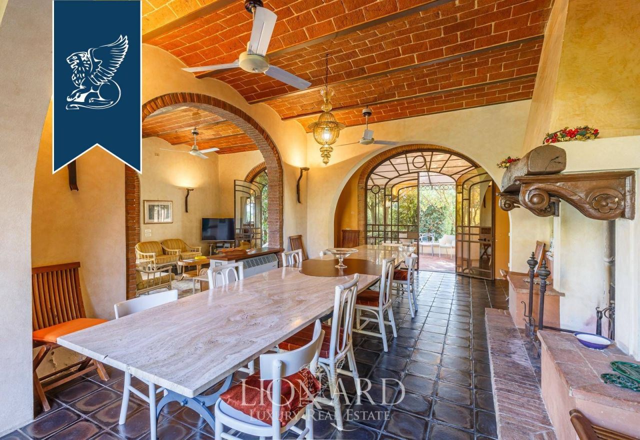 Вилла во Флоренции, Италия, 1 600 м² - фото 9