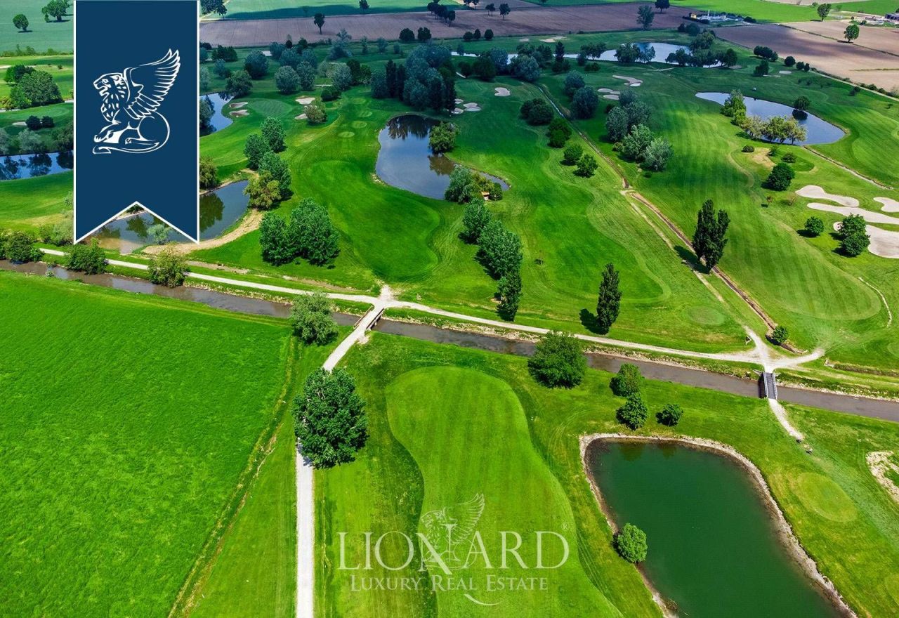 Вилла в Кремоне, Италия, 19 000 м² - фото 9