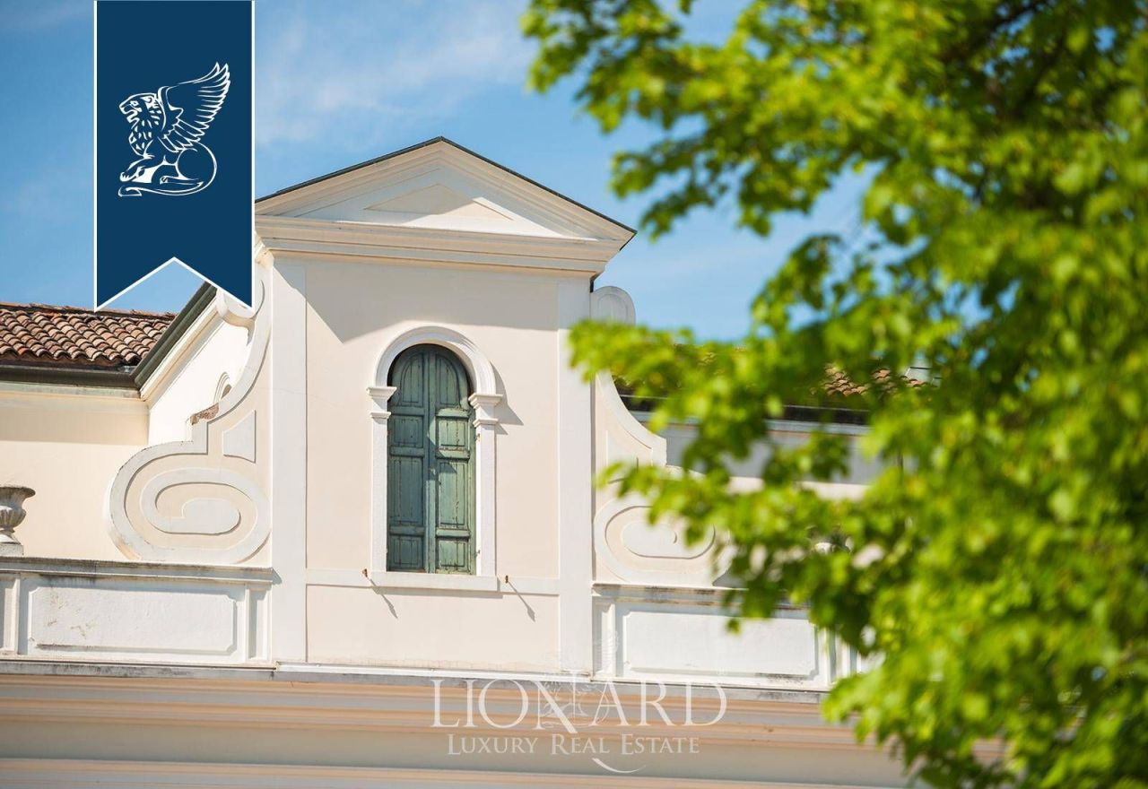 Вилла в Тревизо, Италия, 1 800 м² - фото 9