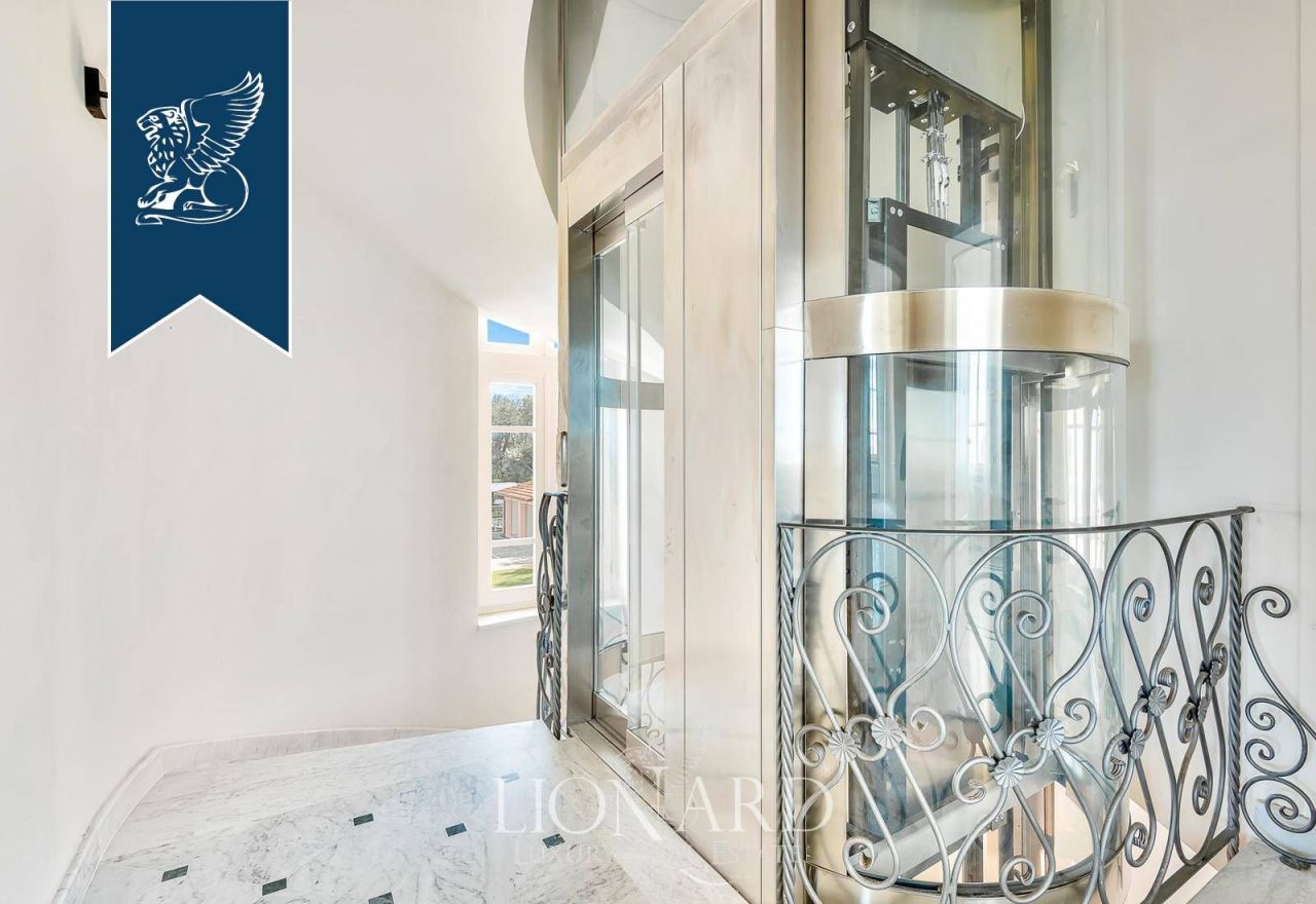 Вилла в Форте деи Марми, Италия, 950 м² - фото 9