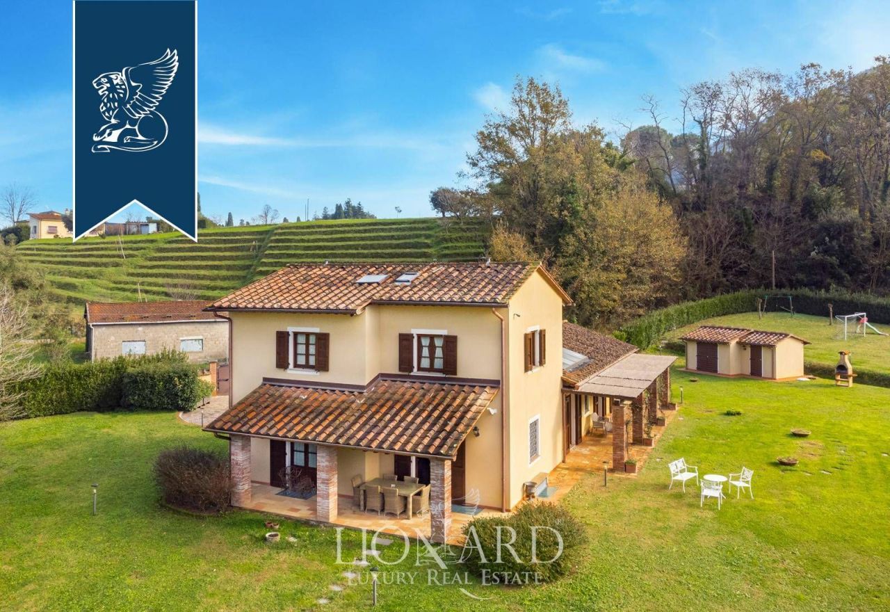 Вилла в Лукке, Италия, 450 м² - фото 9