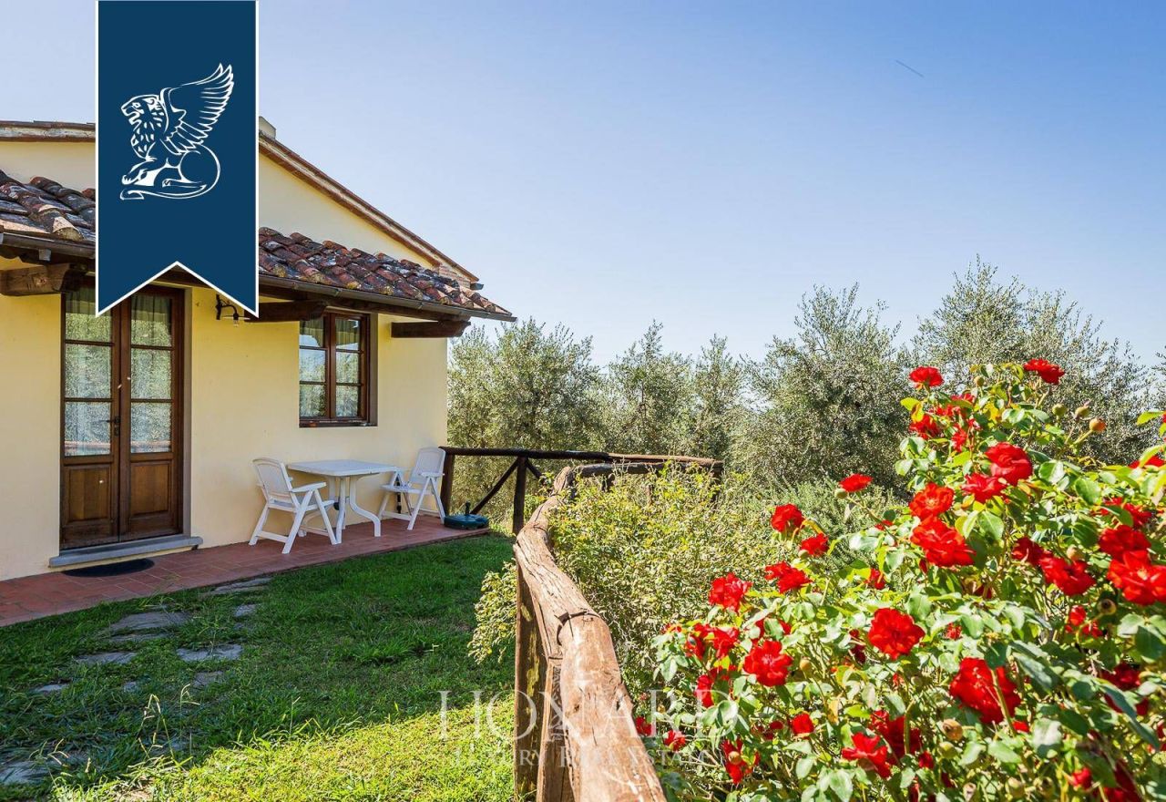 Ферма в Пистое, Италия, 1 800 м² - фото 9