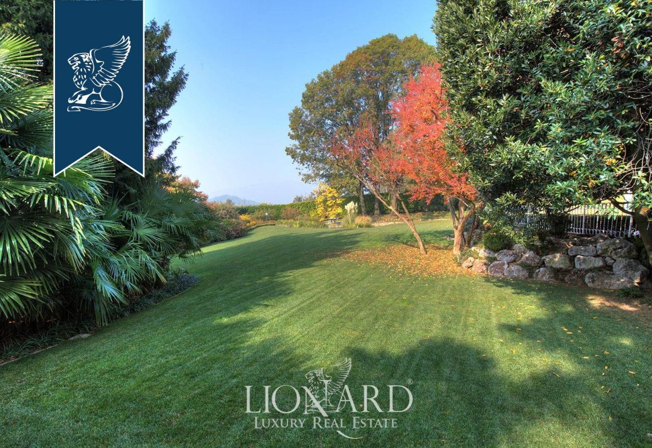 Вилла в Мерате, Италия, 930 м² - фото 9