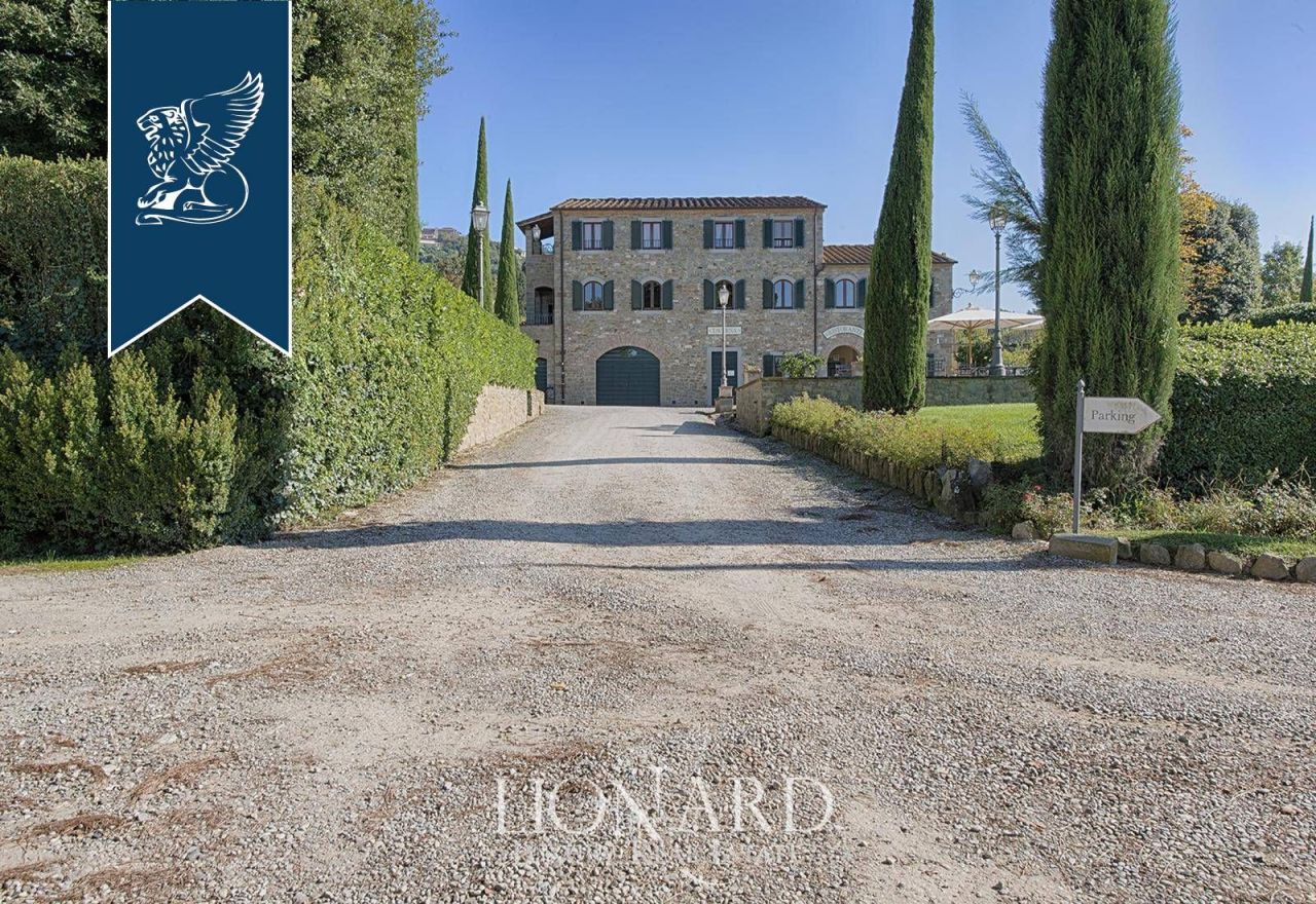 Отель, гостиница в Кортоне, Италия, 6 000 м² - фото 9