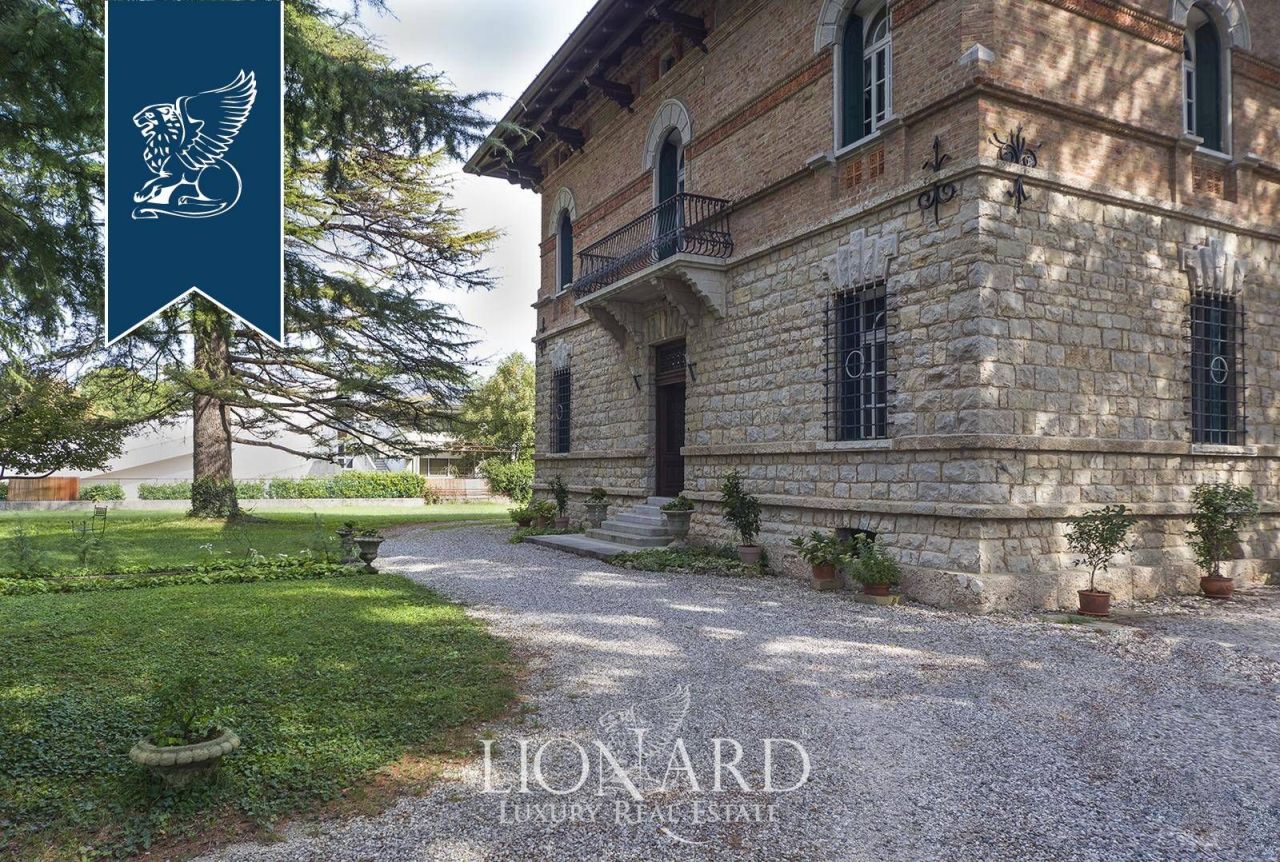 Вилла в Удине, Италия, 1 150 м² - фото 9