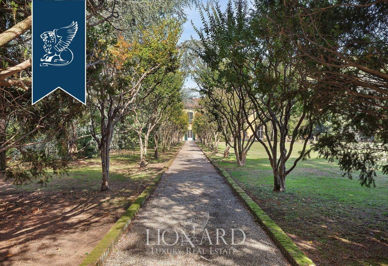 Вилла в Милане, Италия, 2 500 м² - фото 9