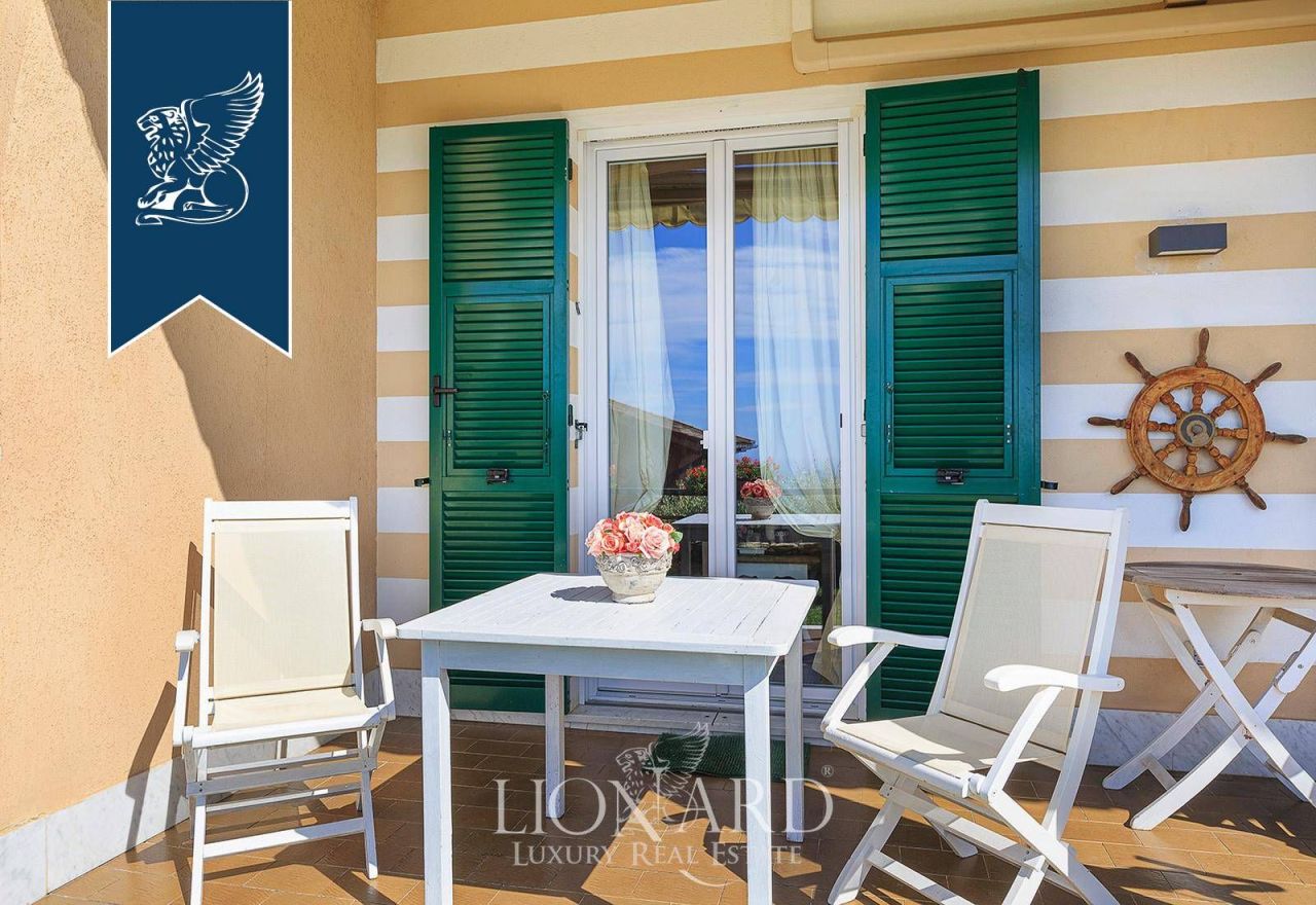 Вилла в Генуе, Италия, 300 м² - фото 9