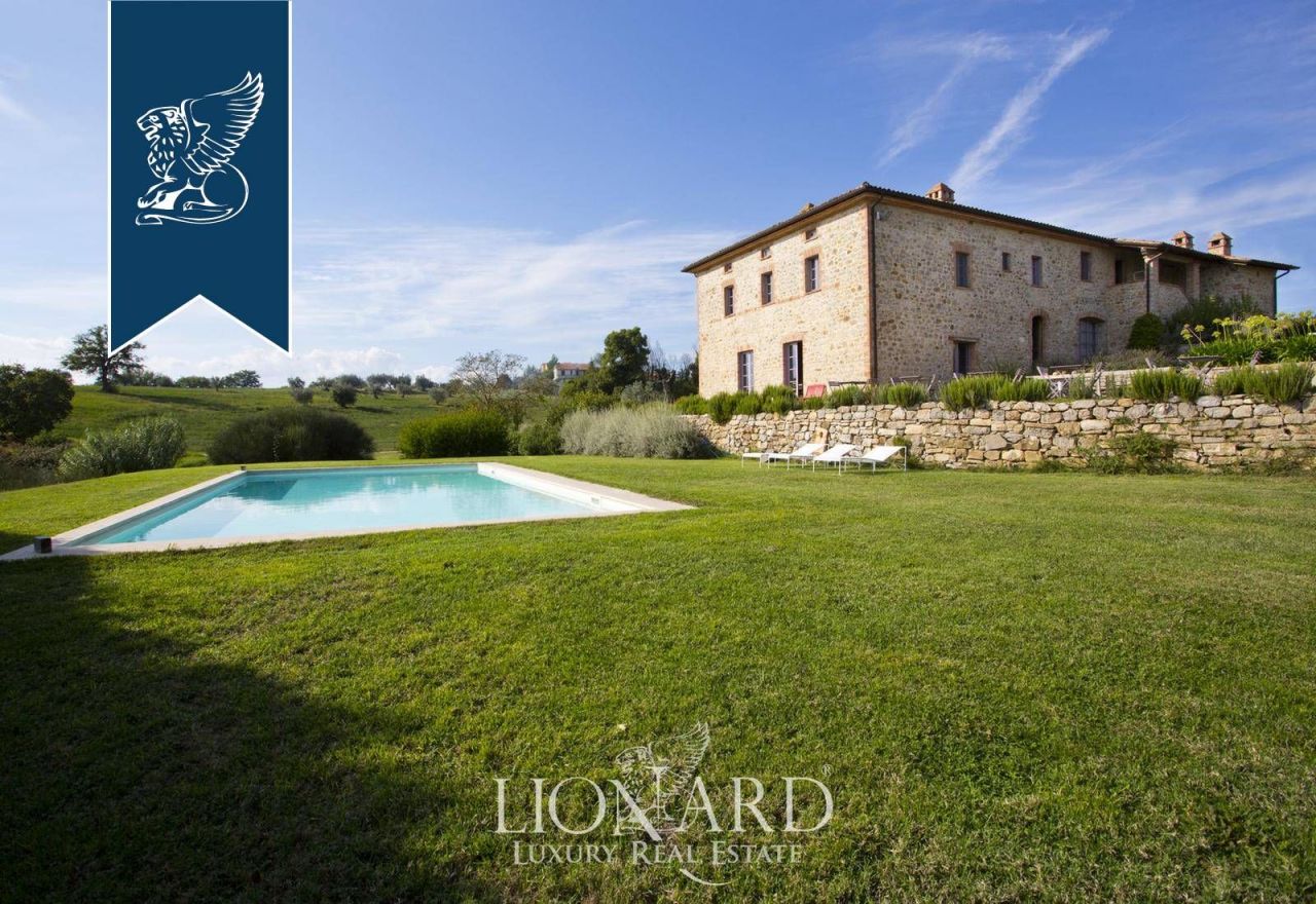 Ферма в Монтегаббьоне, Италия, 1 000 м² - фото 9