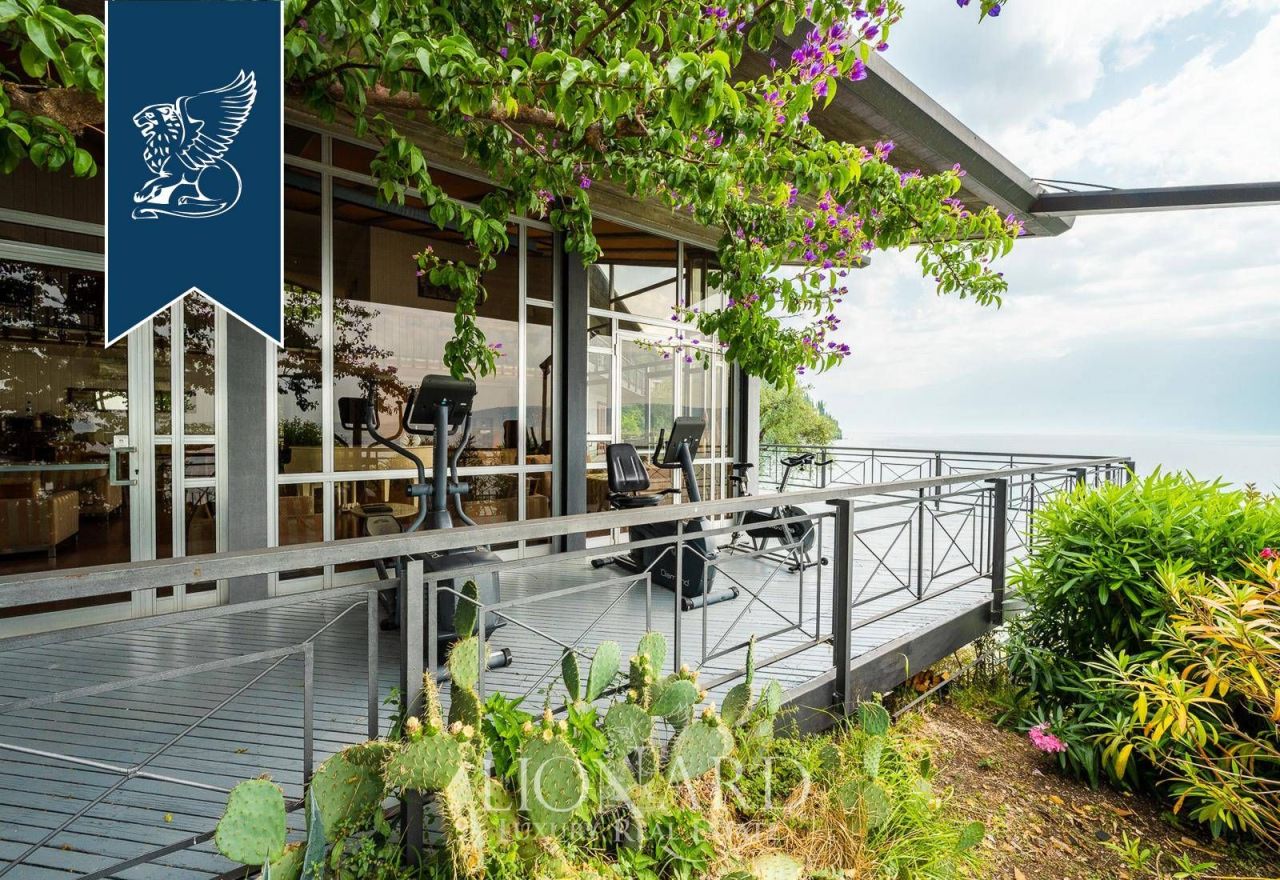 Вилла в Брешии, Италия, 450 м² - фото 9