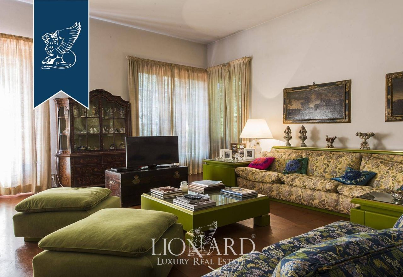 Вилла в Лукке, Италия, 500 м² - фото 9