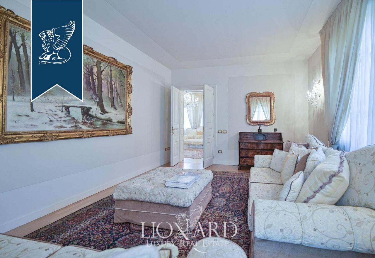 Вилла в Брешии, Италия, 400 м² - фото 9