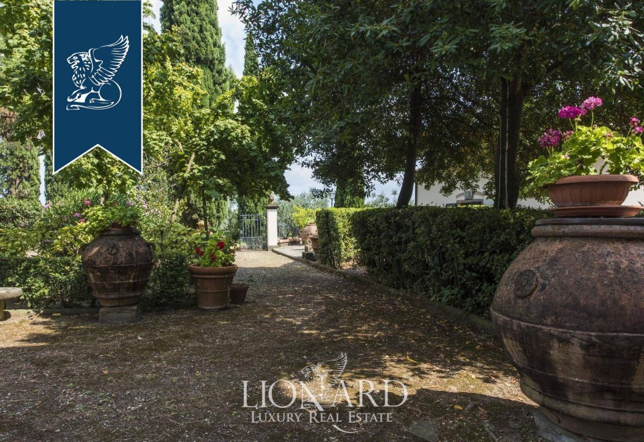 Вилла в Прато, Италия, 1 000 м² - фото 10