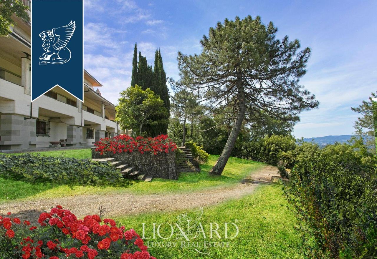 Вилла в Ареццо, Италия, 1 150 м² - фото 9