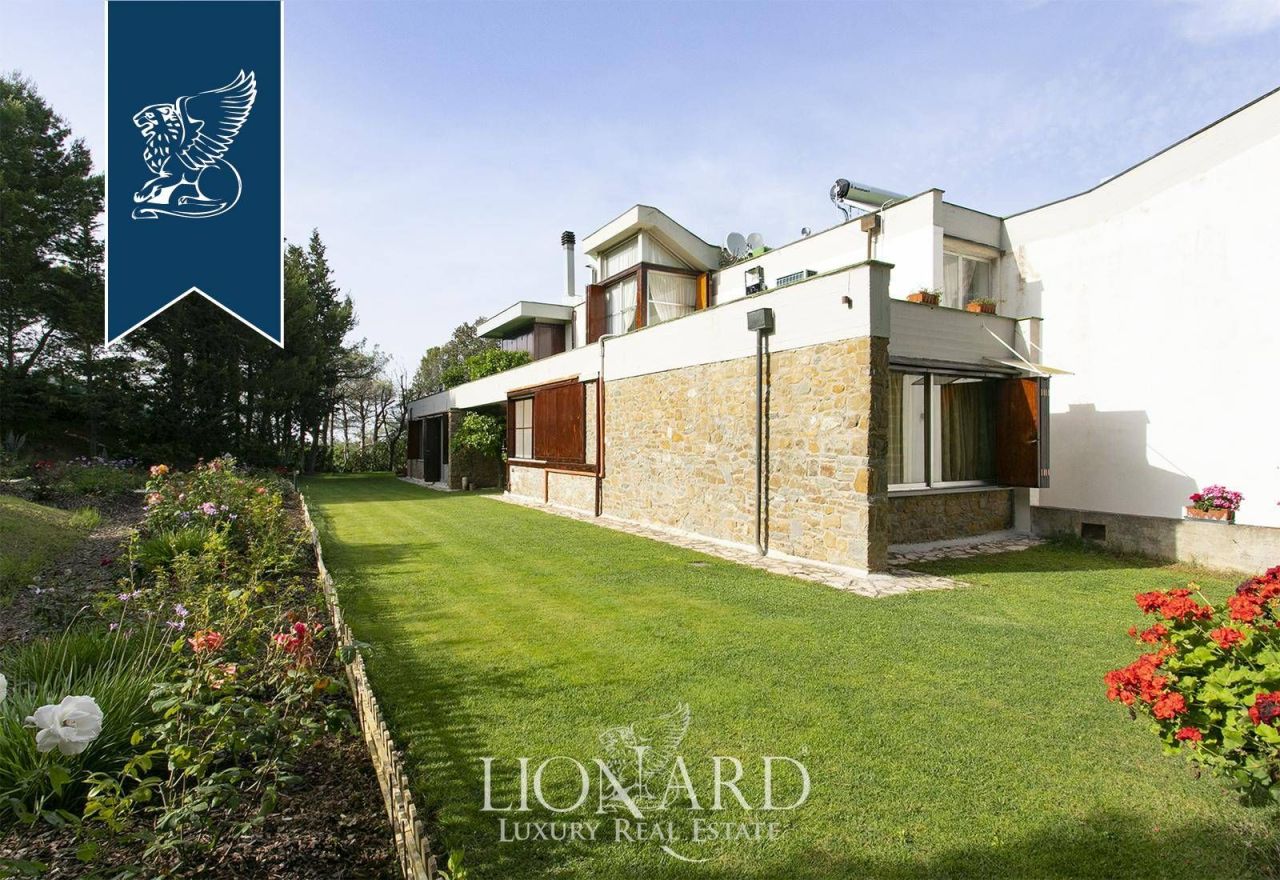 Вилла в Пьомбино, Италия, 800 м² - фото 9