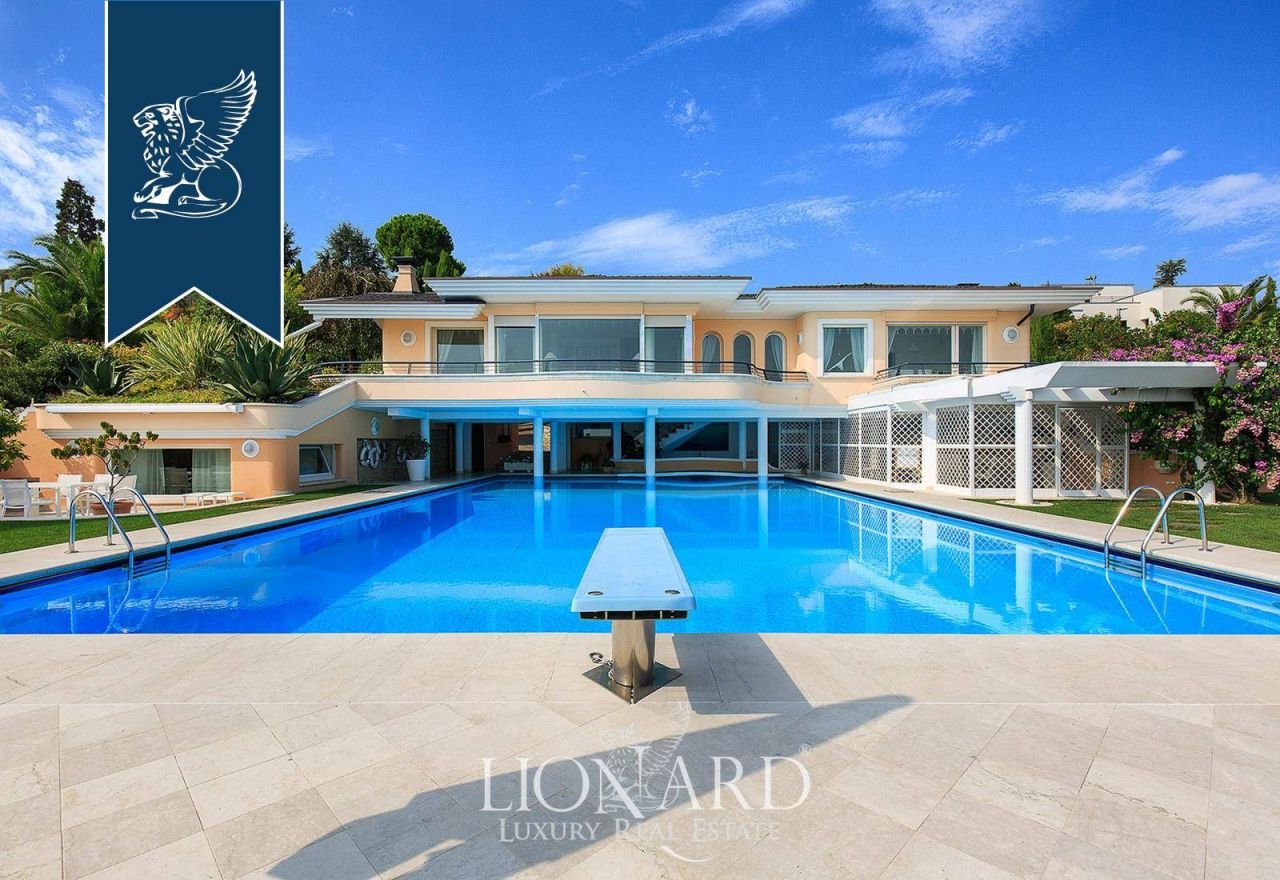 Вилла в Паденге-суль-Гарде, Италия, 800 м² - фото 9