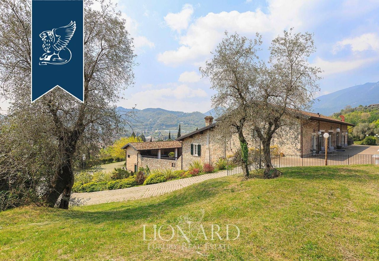 Ферма в Сало, Италия, 2 500 м² - фото 10