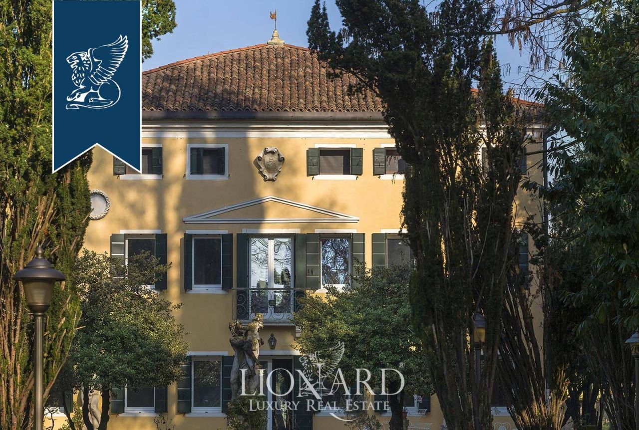 Вилла в Венеции, Италия, 750 м² - фото 11