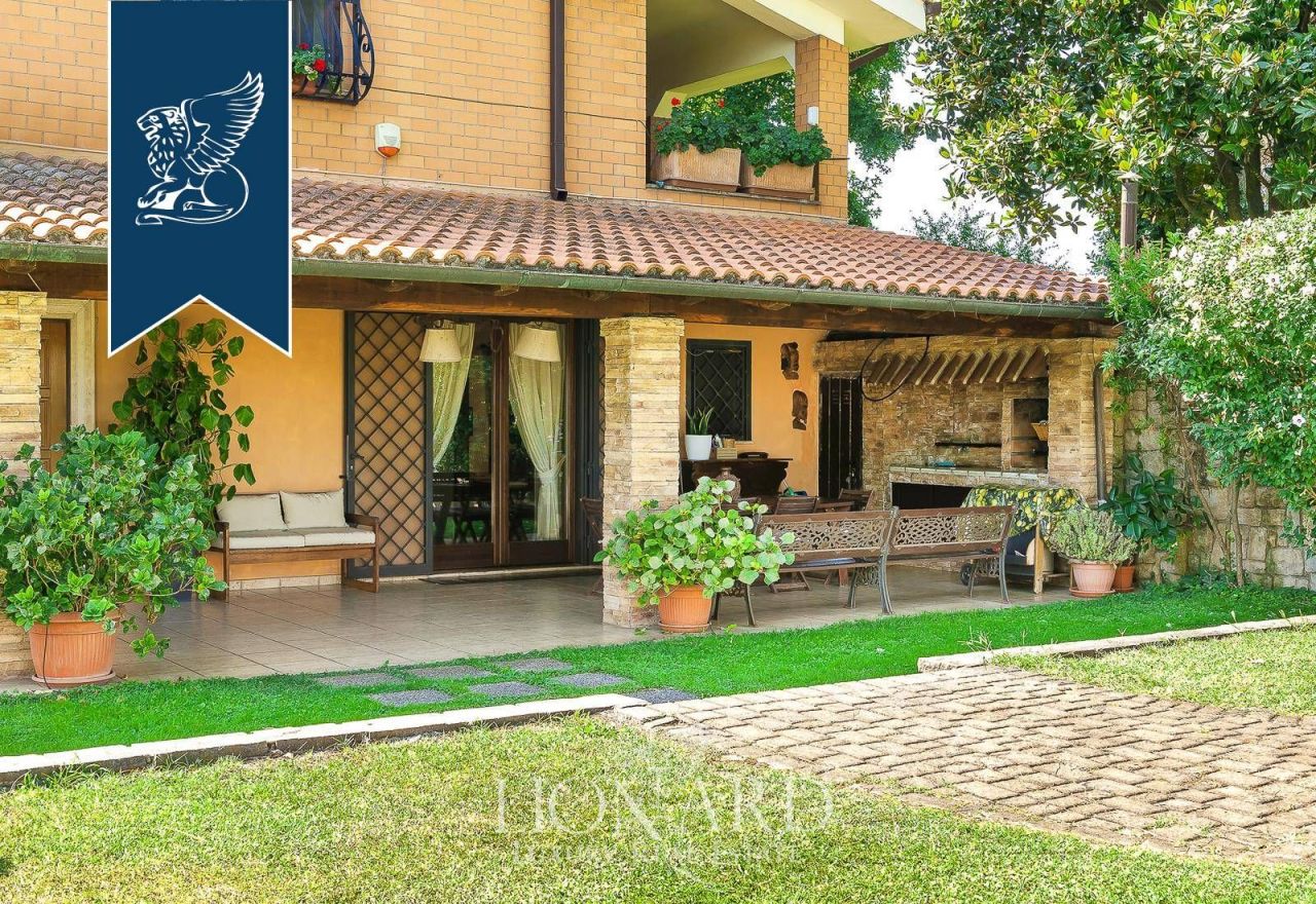 Вилла в Риме, Италия, 450 м² - фото 11