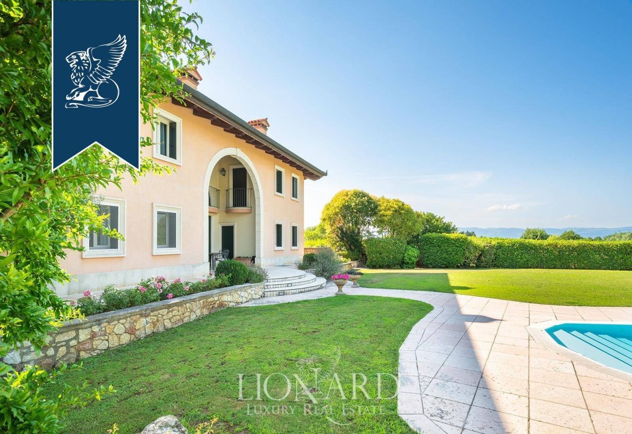 Вилла в Виченце, Италия, 500 м² - фото 11