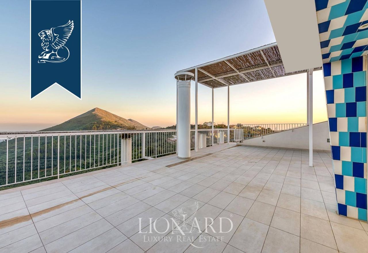 Вилла в Латина, Италия, 630 м² - фото 11